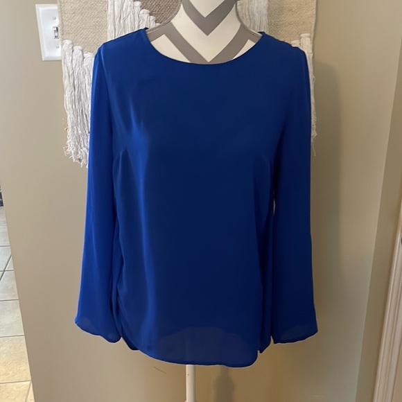 Royal Blue Open Back Blouse with Lace Back by Gibson Latimer Size Large - Picture 2 of 9